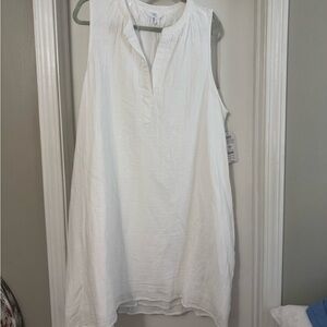 Time and Tru White Sleeveless Midi Dress